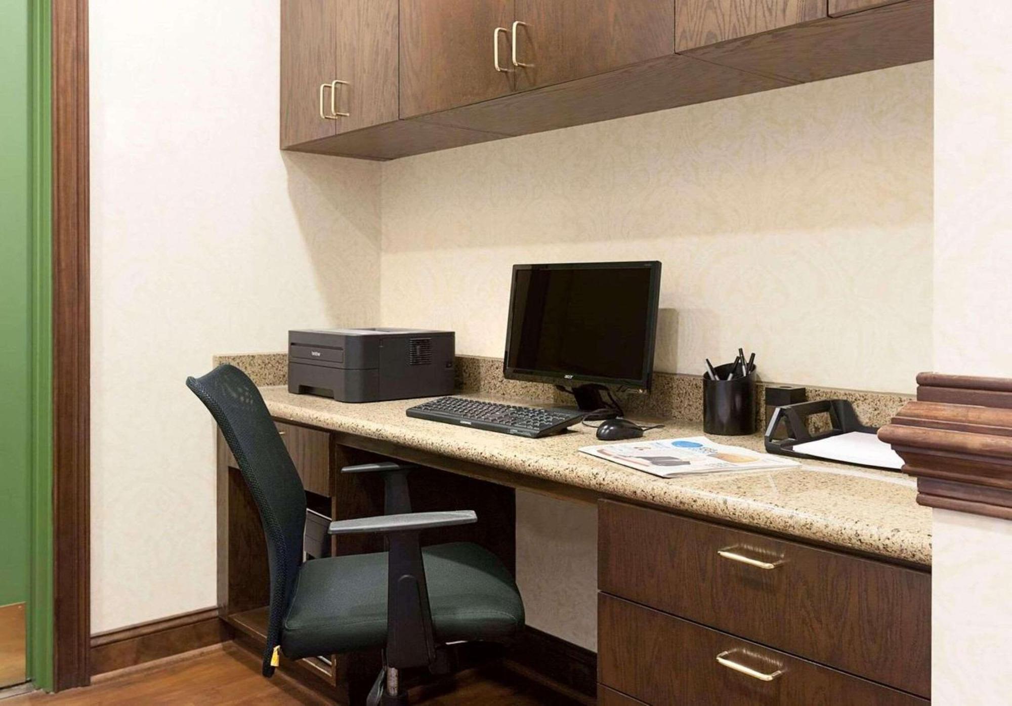 Country Inn & Suites By Radisson, كونكورد المظهر الخارجي الصورة