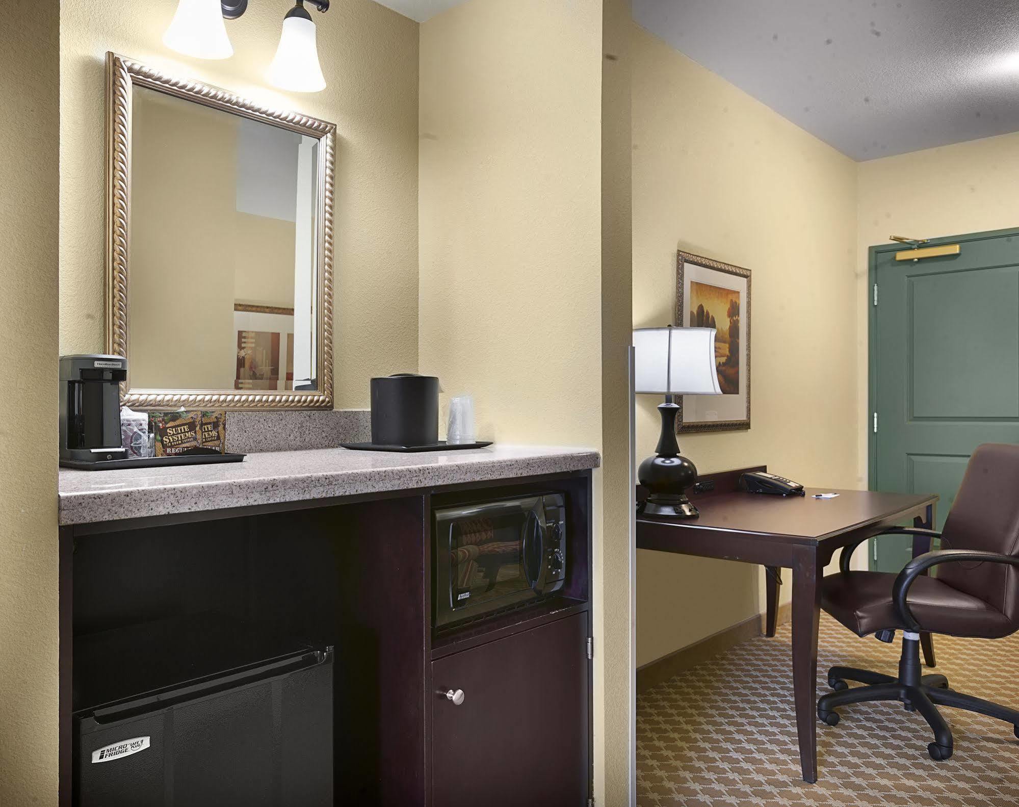Country Inn & Suites By Radisson, كونكورد المظهر الخارجي الصورة